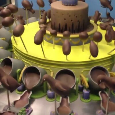 Strobe Light Animates Spinning Chocolate Cake