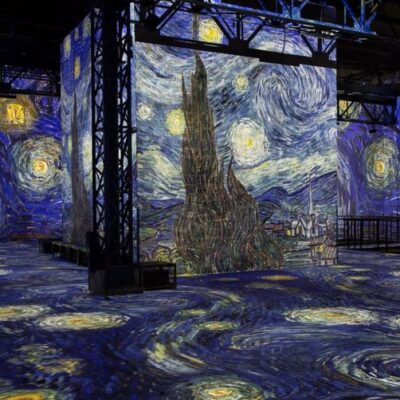 Atelier des Lumières Produces Immersive Exhibits